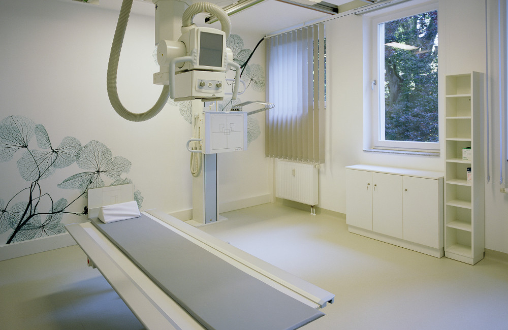 Röntgengerät Standort Naumannstr.